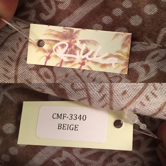 Rikka Gorgeous Beige Scarf. NWT A8 - Picture 5 of 5